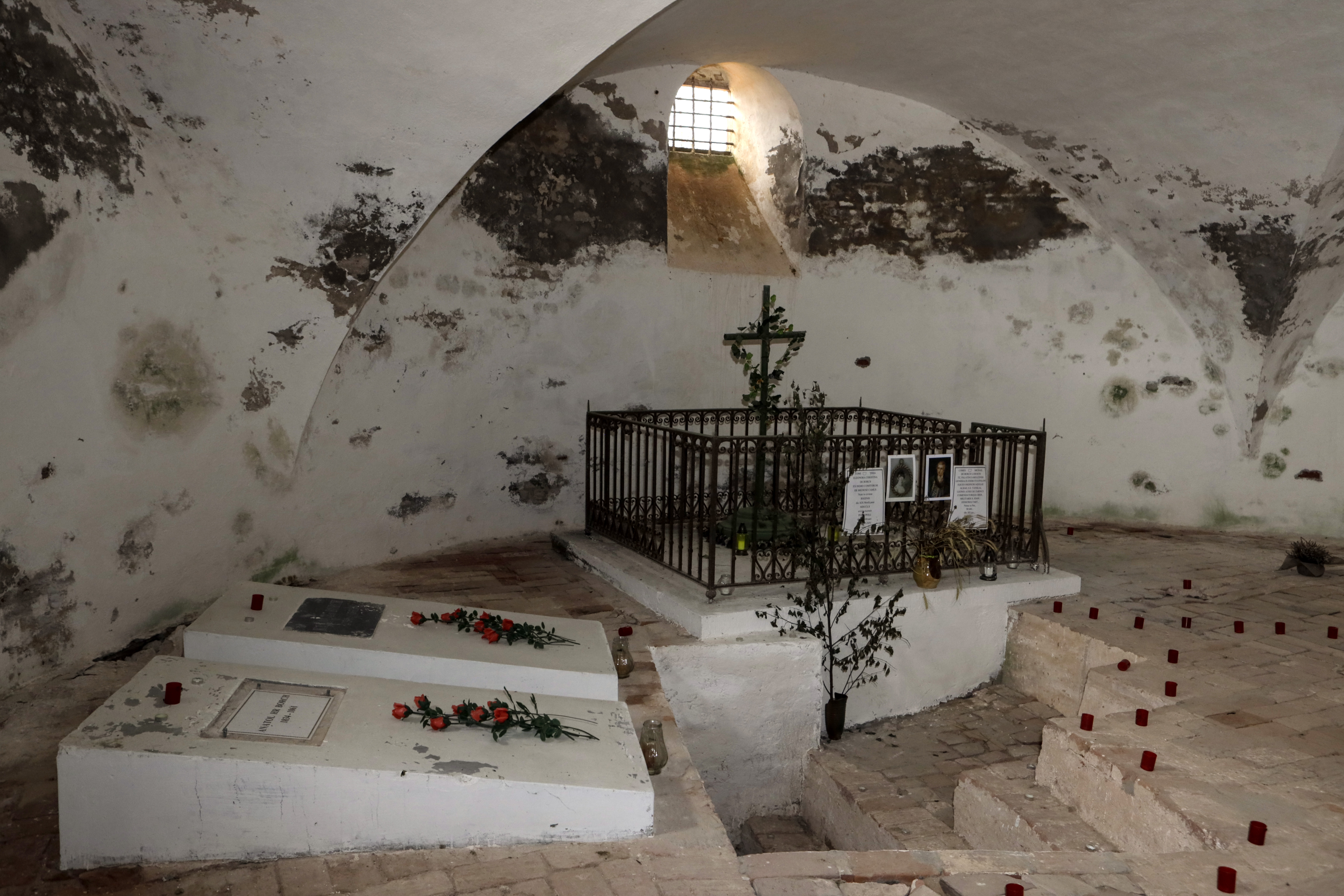 St. Victor's Chapel interior