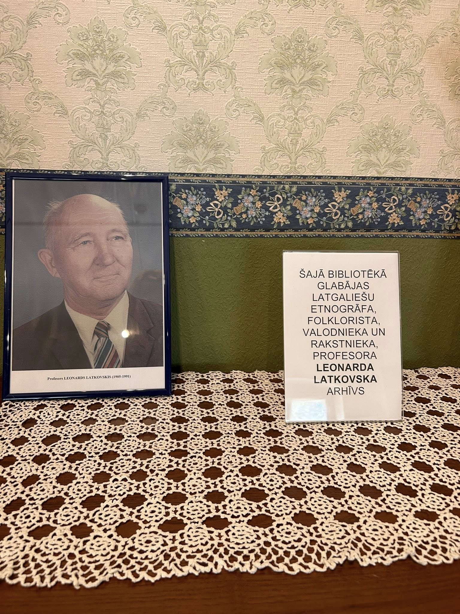 Kolnā kōpējs book cover by Leonards Latkovskis