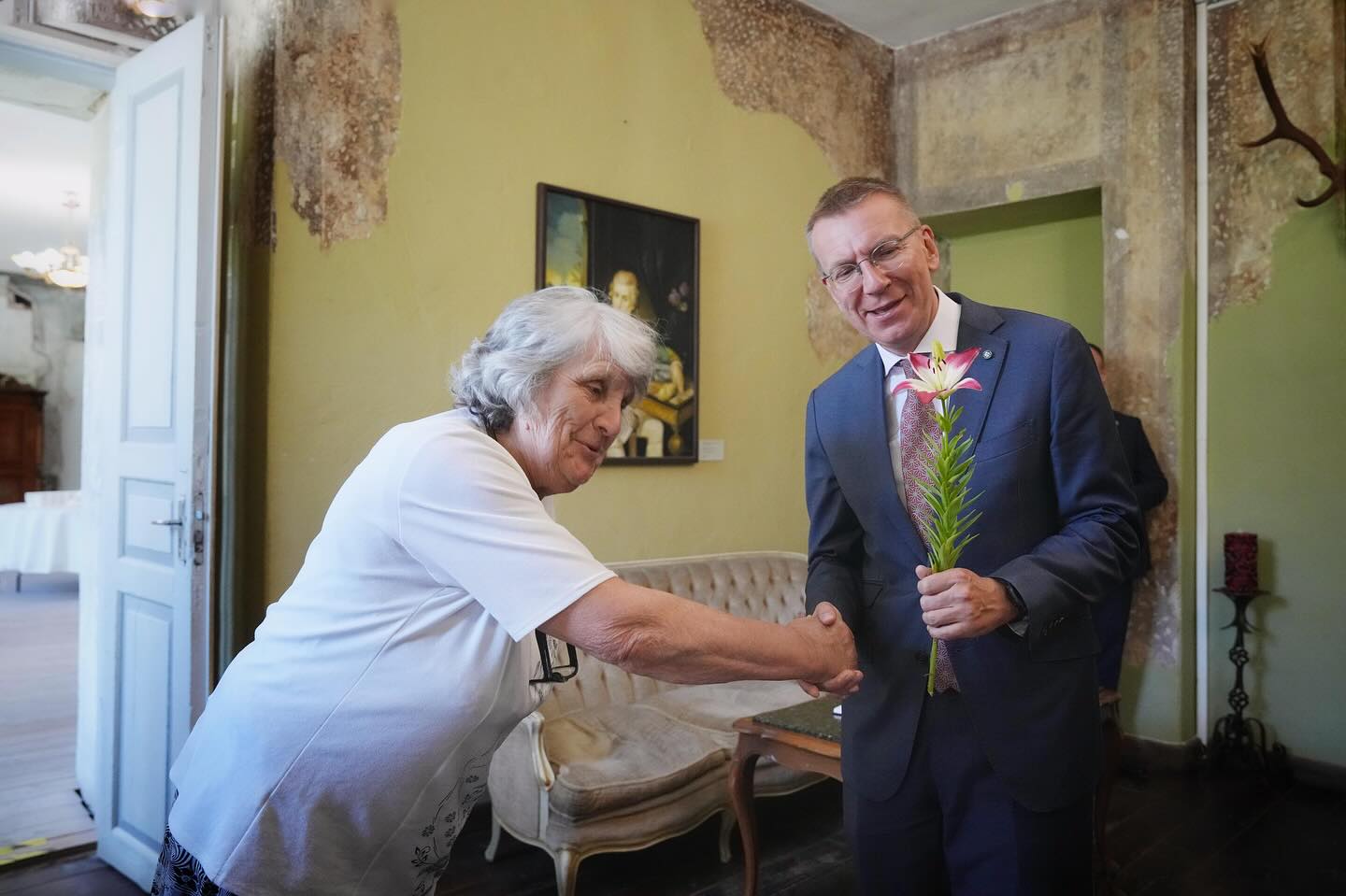 President Rinkēvičs meeting local residents